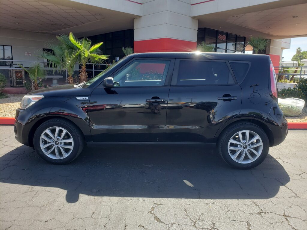 2017 Kia Soul +