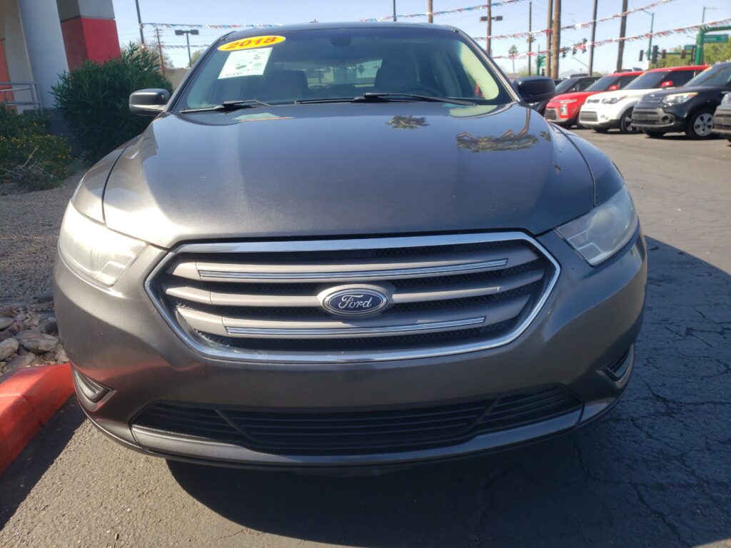 2018 Ford Taurus SE