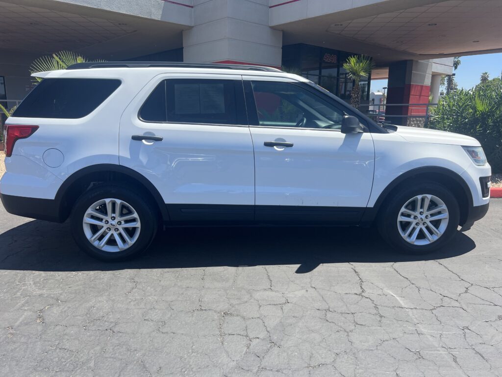 2016 Ford Explorer Base