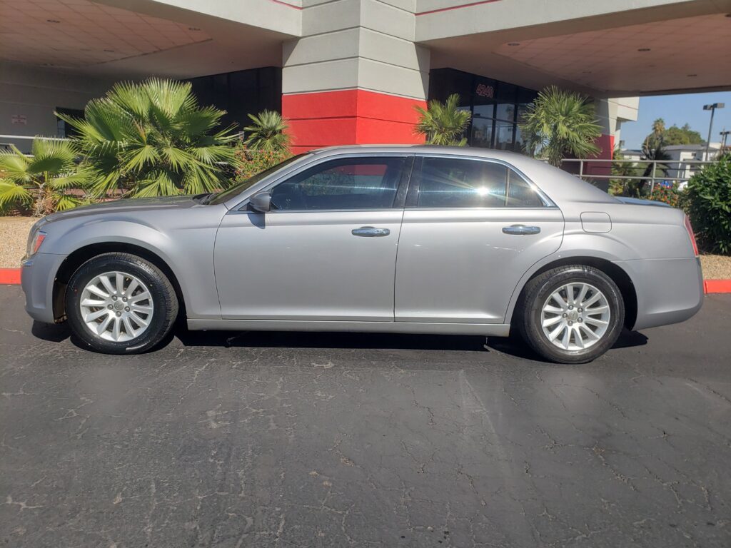 2014 Chrysler 300 FINANCE