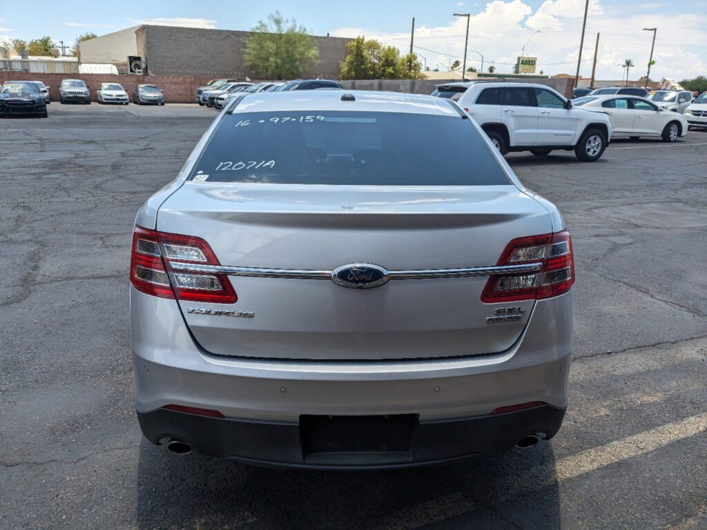 2016 Ford Taurus SEL