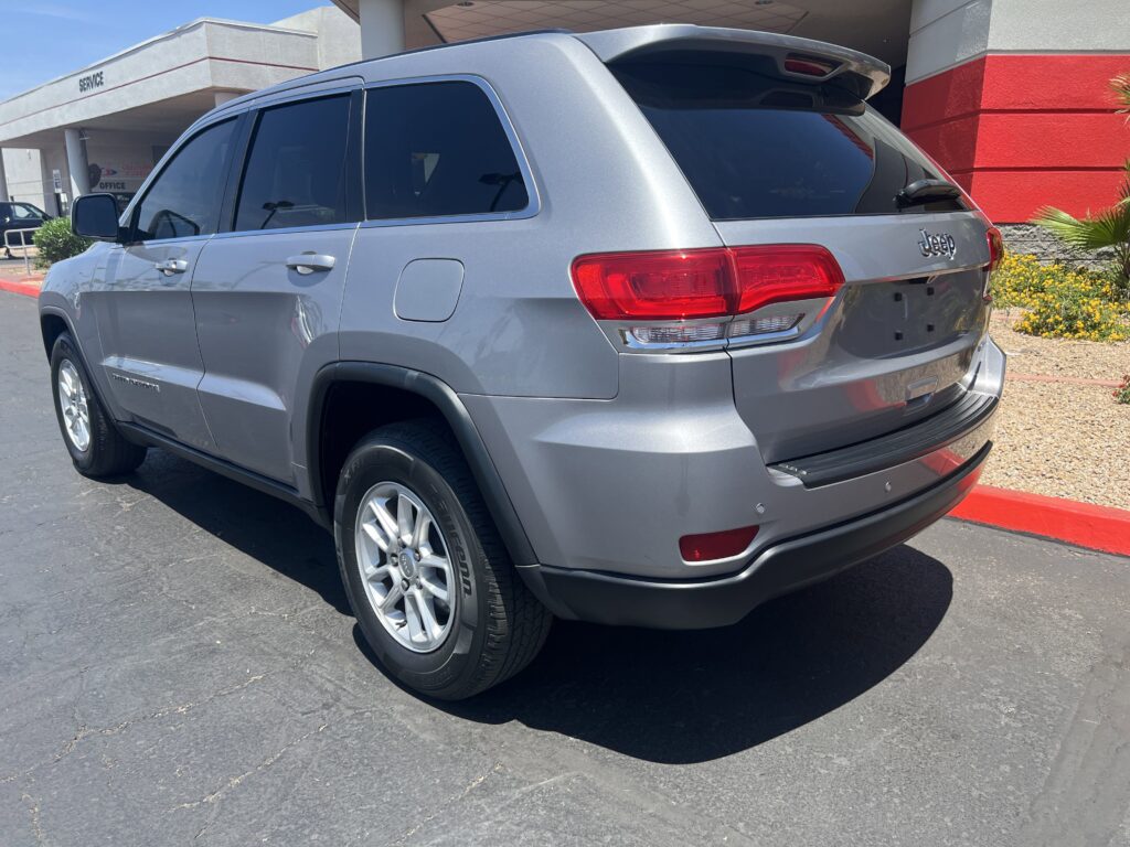 2019 Jeep Grand Cherokee Laredo