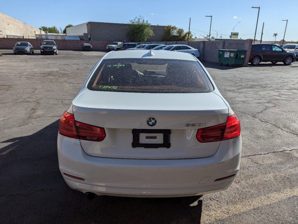 2016 BMW 3 Series 320i