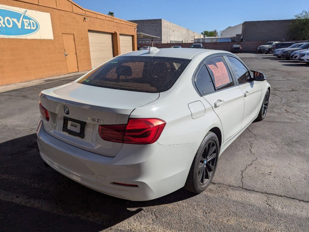 2016 BMW 3 Series 320i