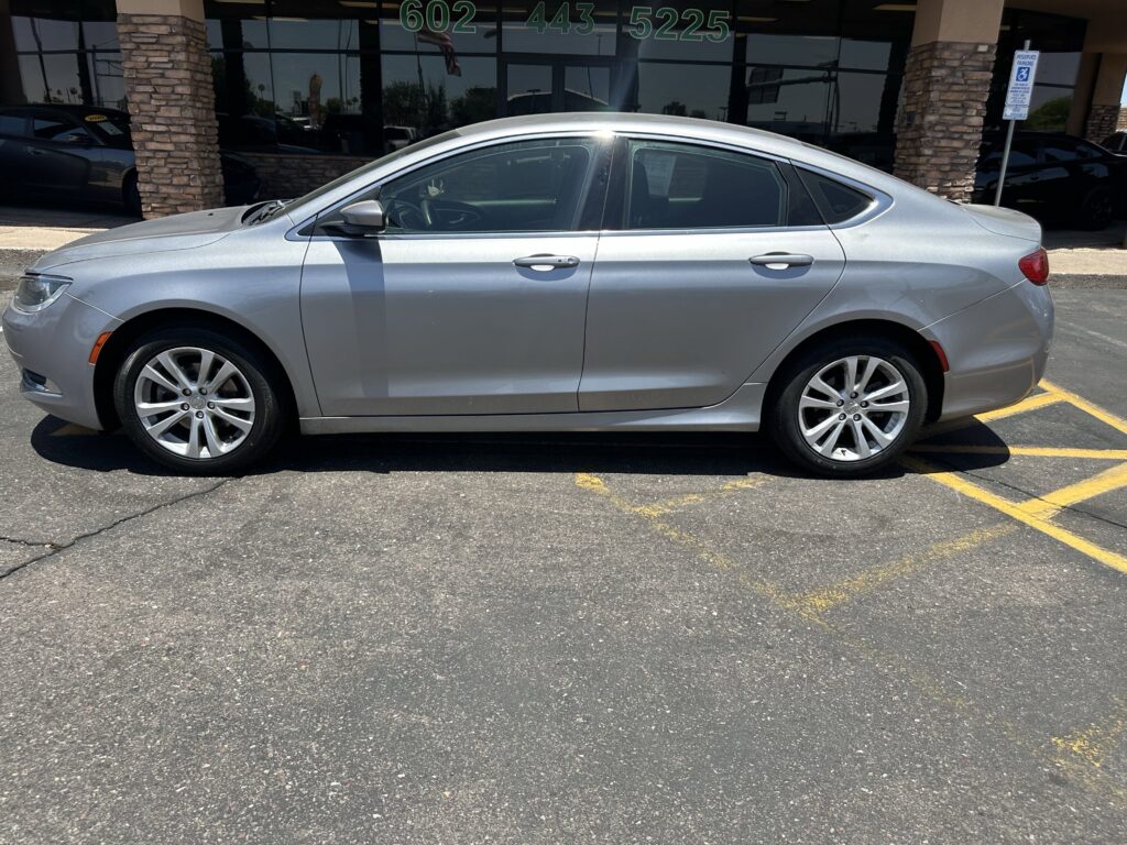 2016 Chrysler 200 Limited